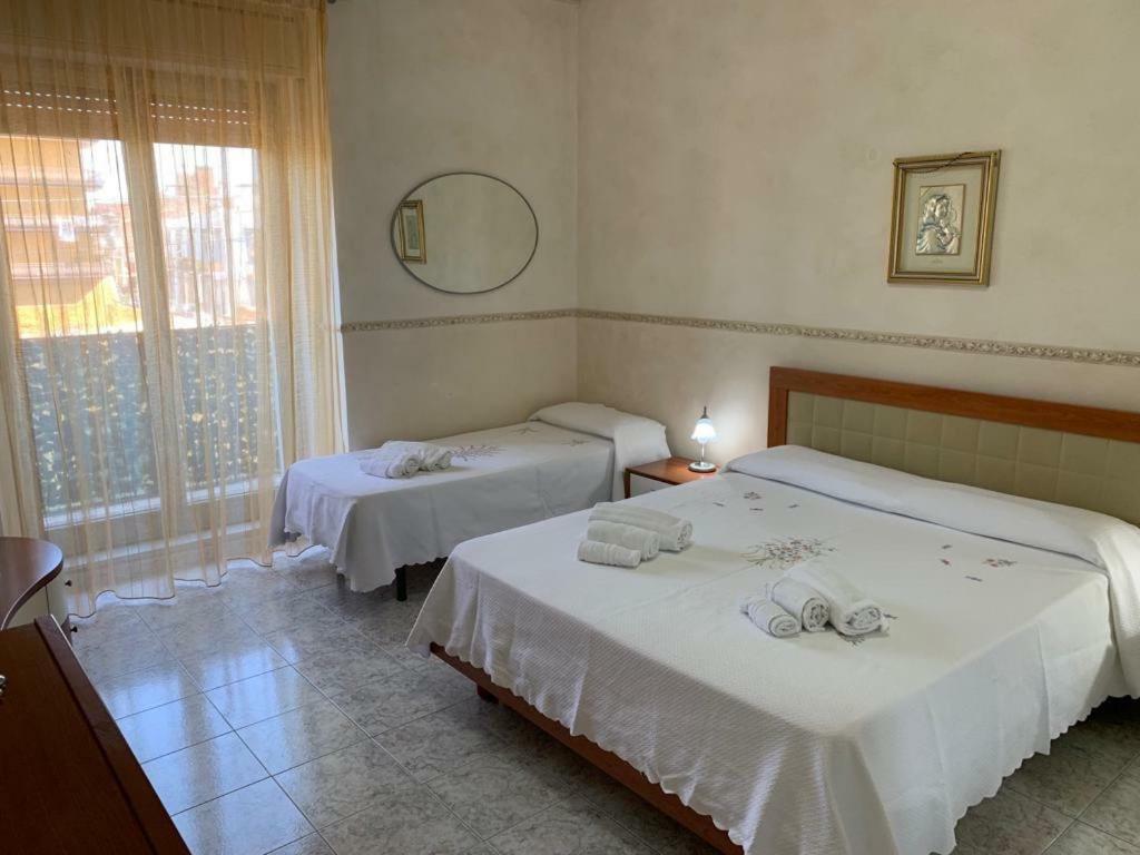 Playa Apartment Катания Экстерьер фото